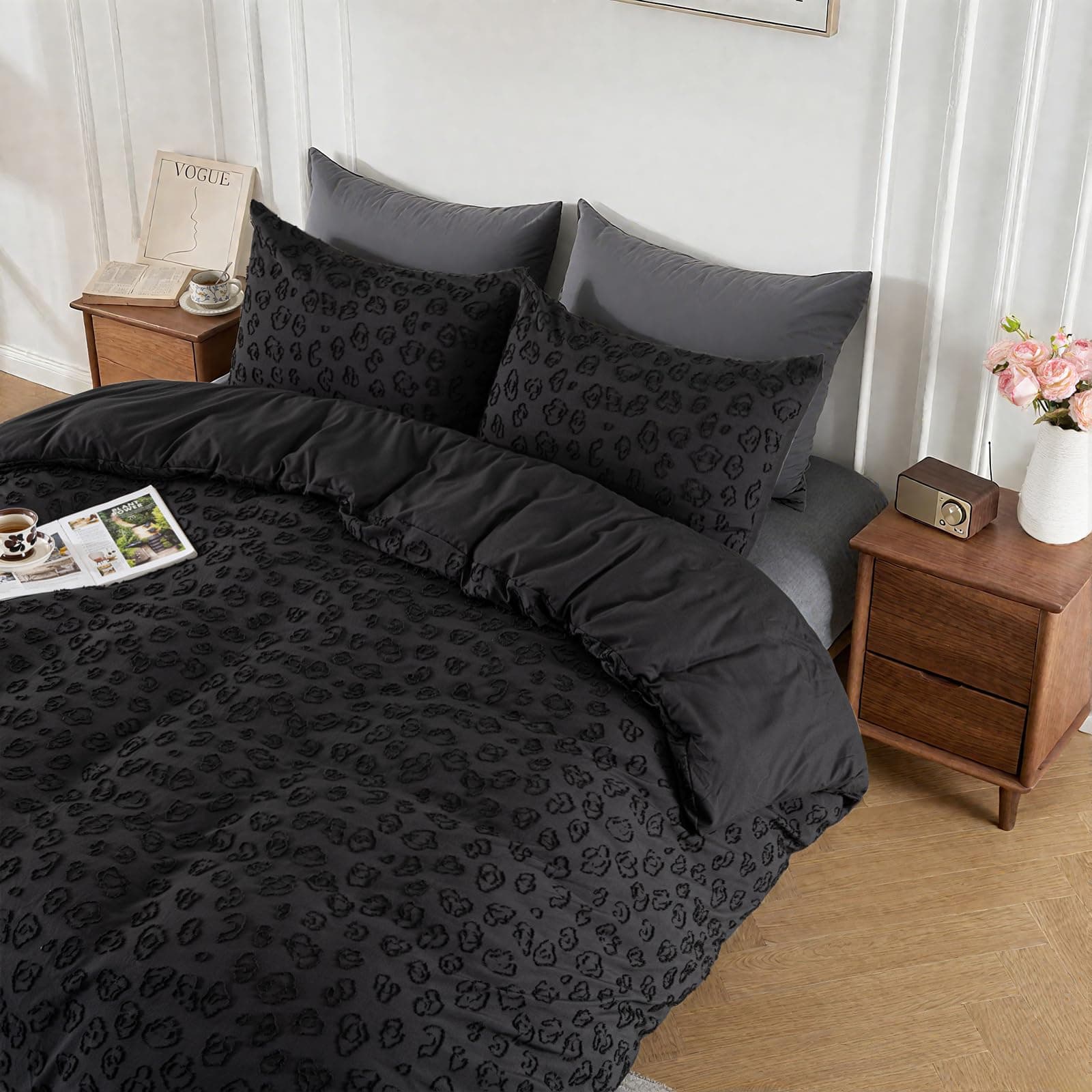 Tufted Duvet Cover Set Queen Size, Soft and Washed Microfiber Duvet Cover with Button Closure & 2 Pillowcases for All Seasons, Lightweight Leopard Print Textured (Black,90"x90")