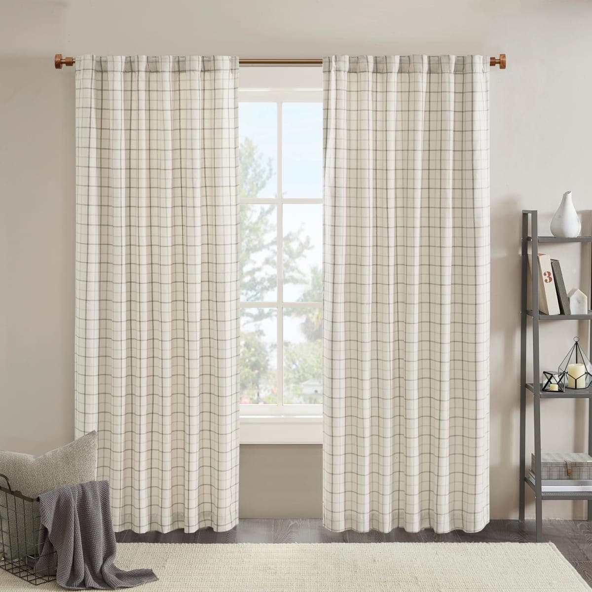 Madison Park Anaheim Cabin Plaid Curtain Window, Thermal Insulated Fleece Lining, Living Room Decor Room Darkening Drape for Bedroom, 1-Single Panel Pack, 50" x 84", Rod Pocket, Natural