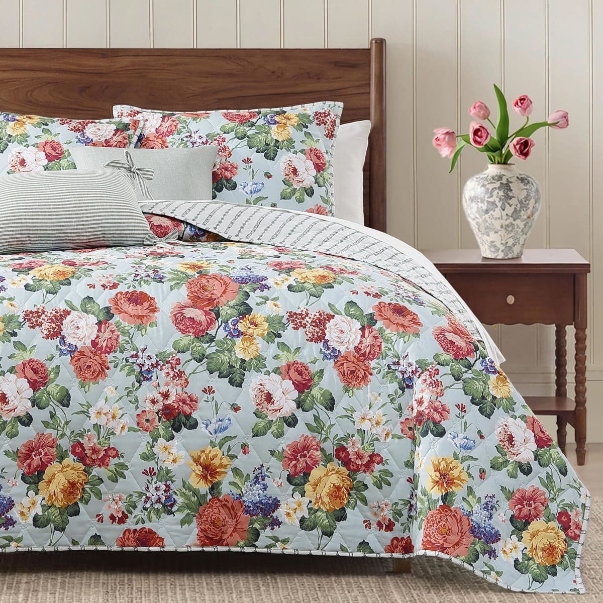 Floral Quilt Set Queen Size, Farmhouse Bedspread Bedding Set with 2 Shams